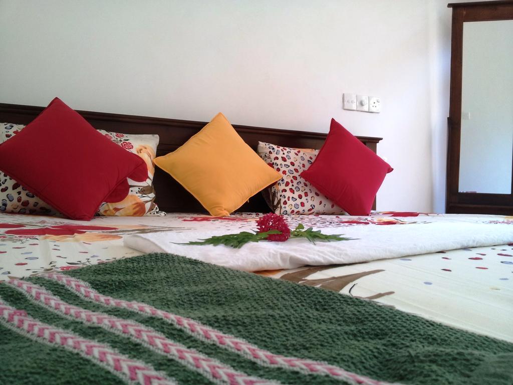 Green Garden Guest Мірісса Екстер'єр фото