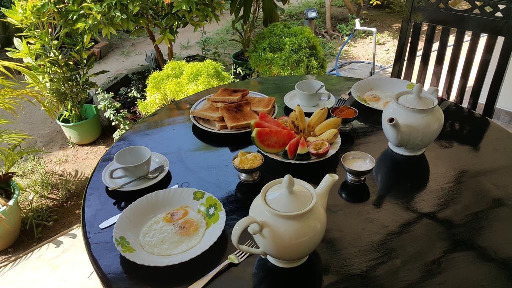 Green Garden Guest Мірісса Екстер'єр фото